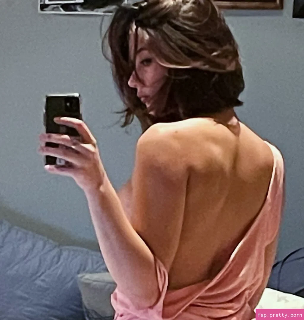 Mikaila71002 - Photo #03
