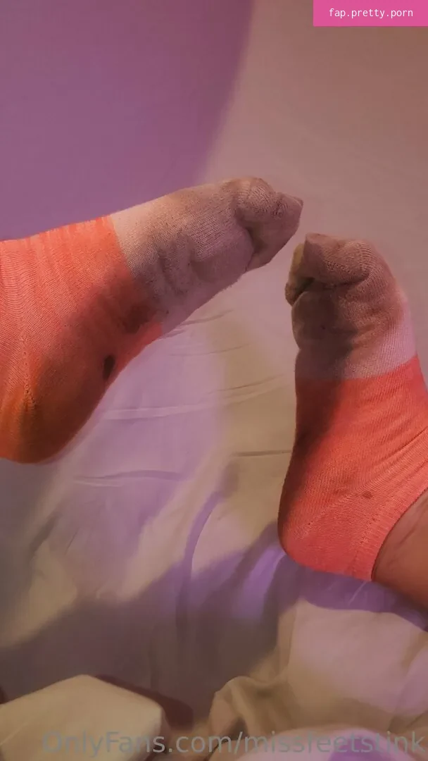 missfeetstink - Photo #16