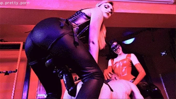 Mistress Iside - Photo #05