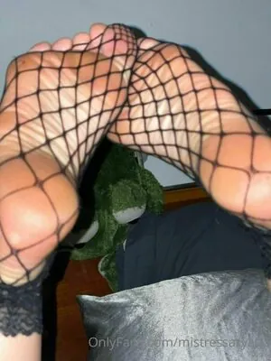 mistressarya02