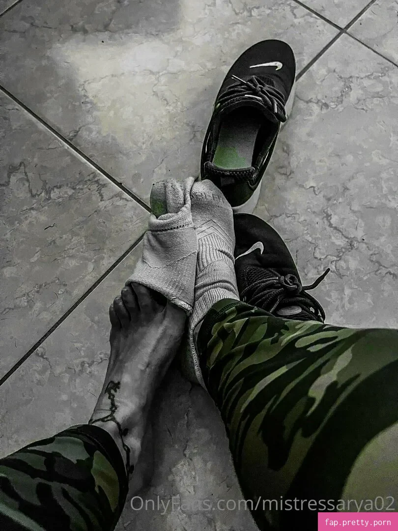 mistressarya02 - Photo #43
