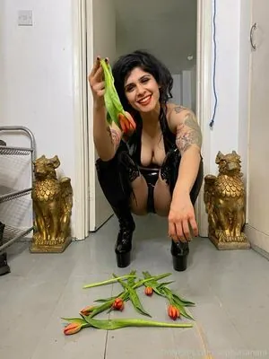 mistresssophiasahara