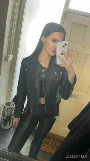mistresszoenoir