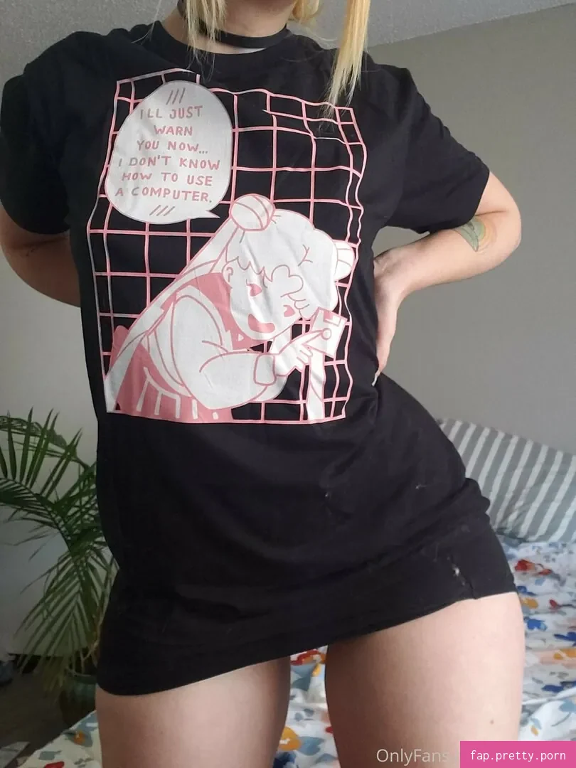 Moon_IRL - Photo #22
