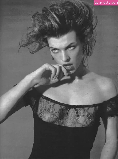 Milla Jovovich - Photo #97