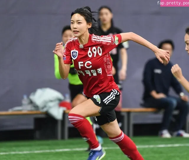 Min-ji KIM - Photo #18