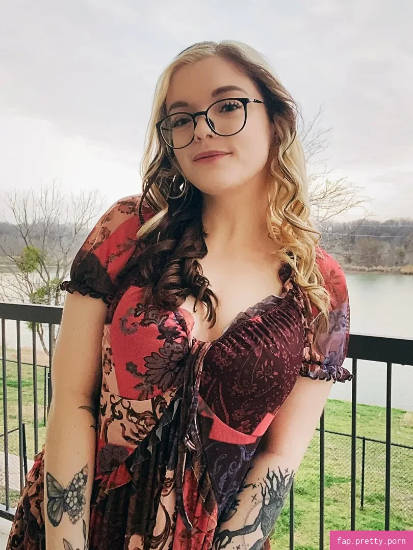 Meg Kaylee - Photo #60