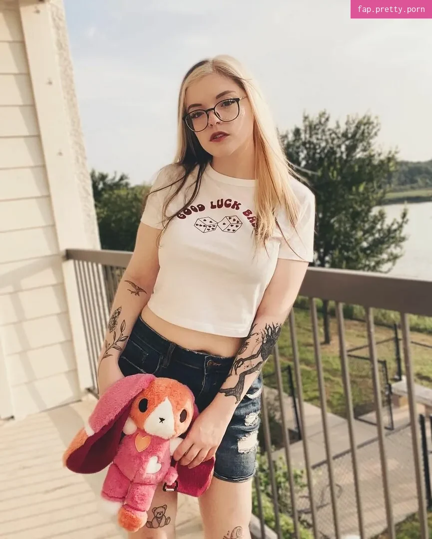 Meg Kaylee - Photo #79