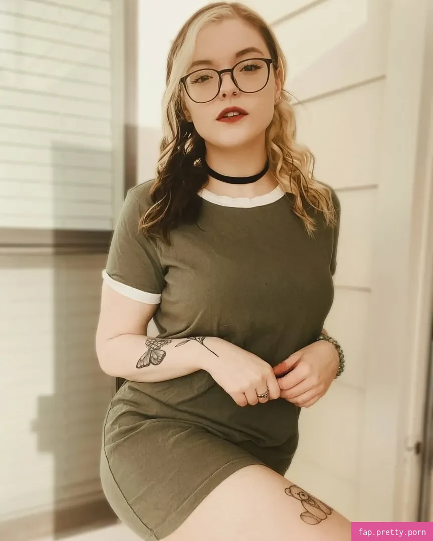 Meg Kaylee - Photo #33