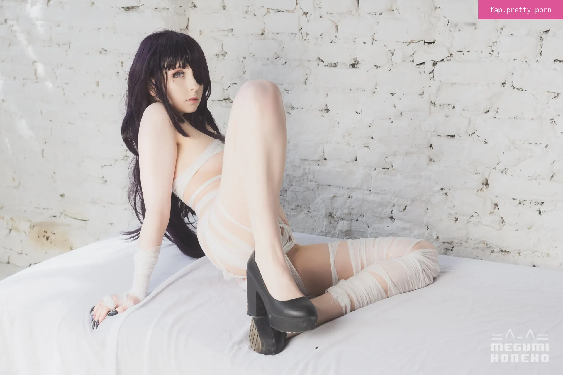 Megumi Koneko - Photo #22