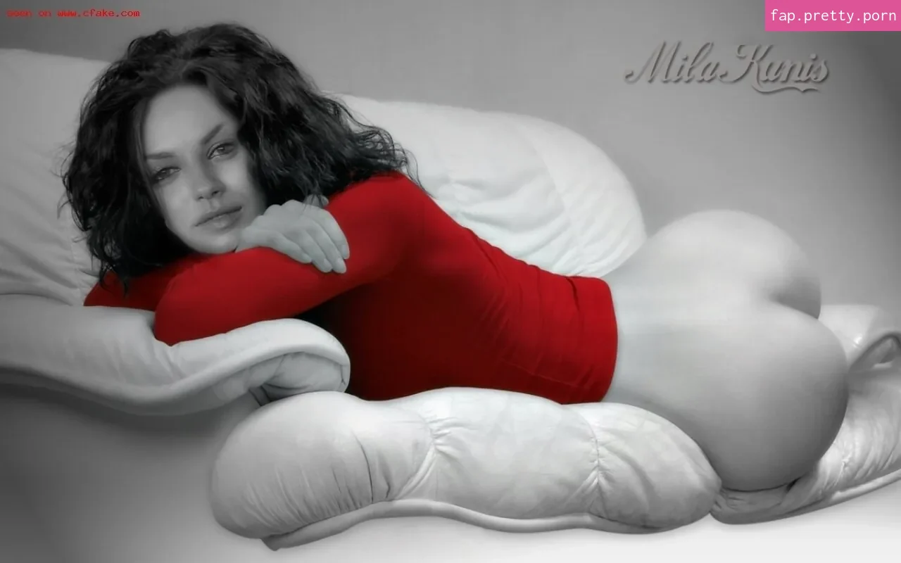 Mila Kunis - Photo #17