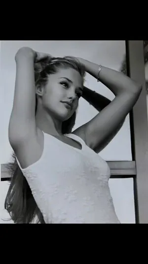 Minka Kelly
