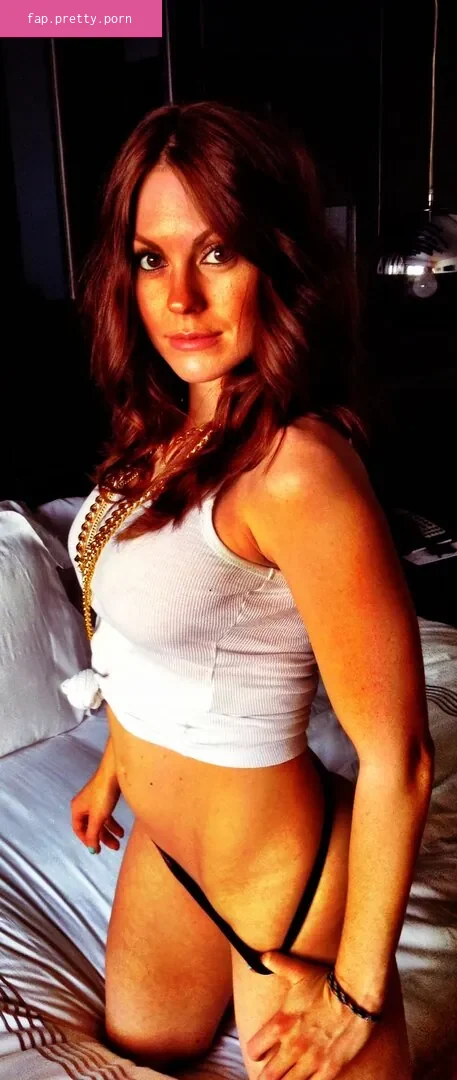 Megan Lynn Howard - Photo #13