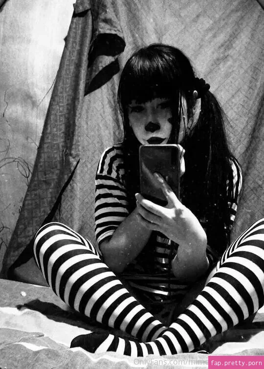 mime.liluthcosplays - Photo #01