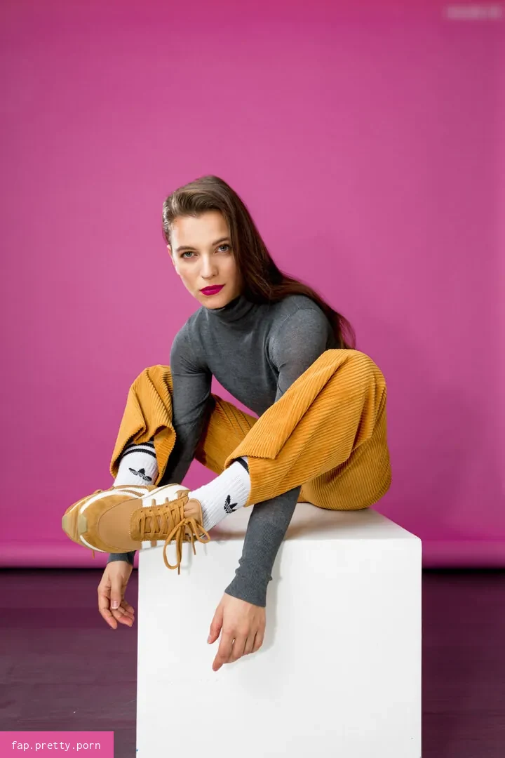 Mady Morrison - Photo #74