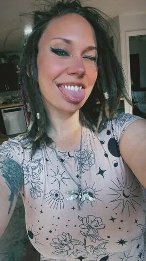 Mama Morrigyn