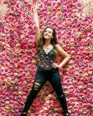 Mary Mouser