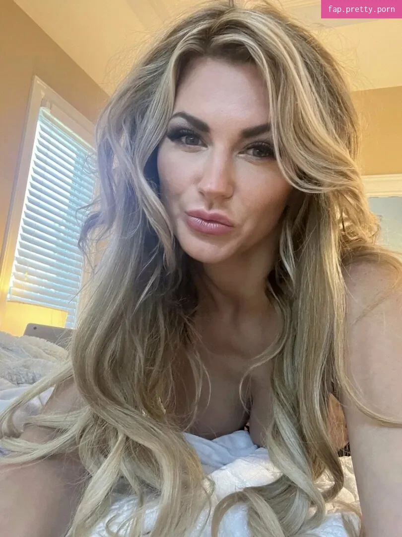 Melania Mercer - Photo #13