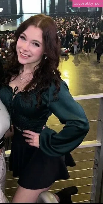 Melissa Mercer - Photo #29