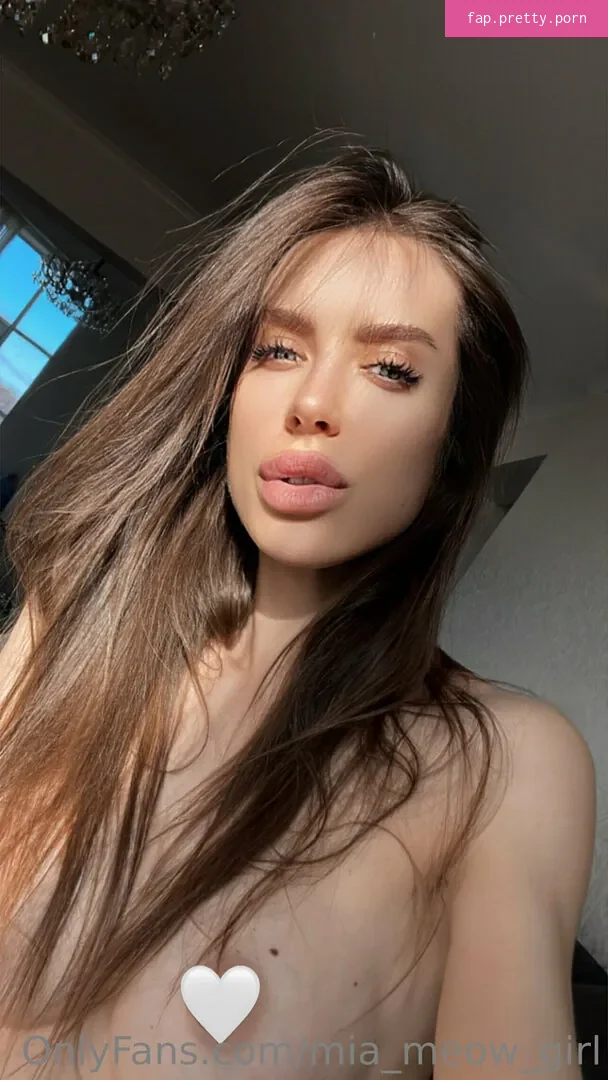mia_meow_girl - Photo #09