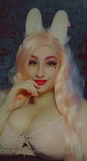 Mona M