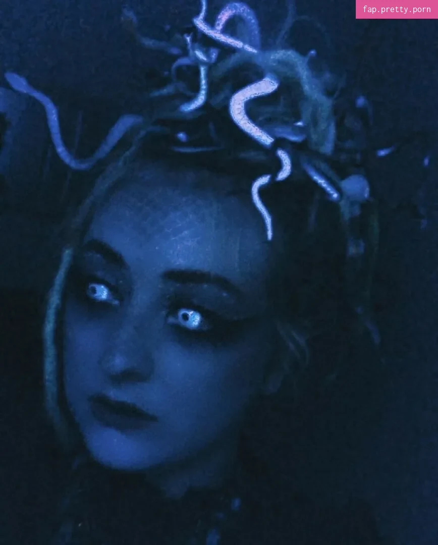 Mother Macabre - Photo #21