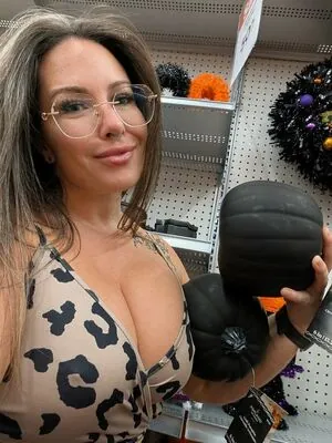 Muscle Mommy