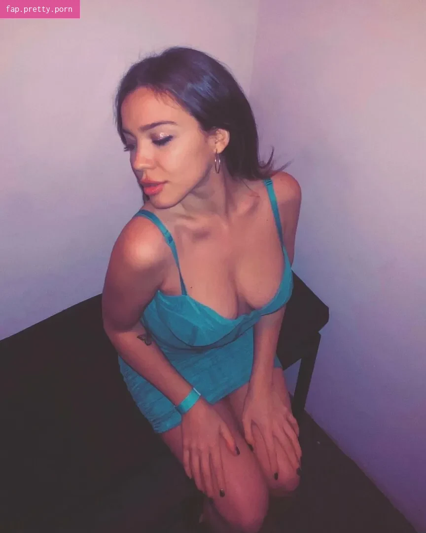 Malena Narvay - Photo #09