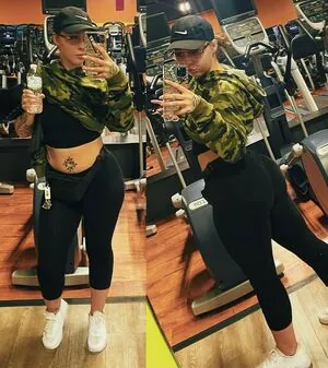 Mar Nicole