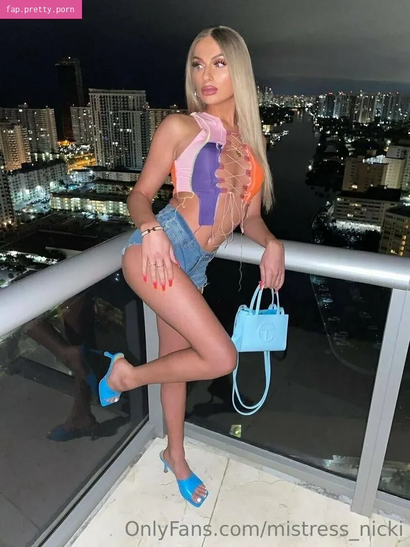 mistress_nicki - Photo #04