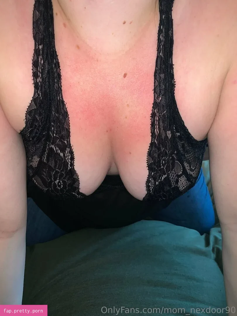 mom_nextdoor90 - Photo #40