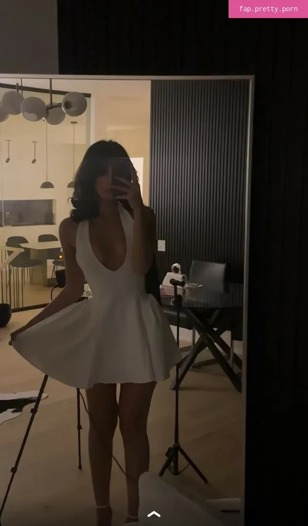 Melody Oz - Photo #72