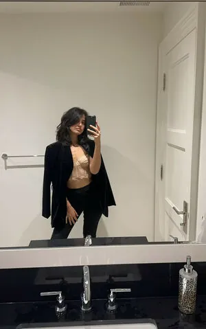 Melody Oz