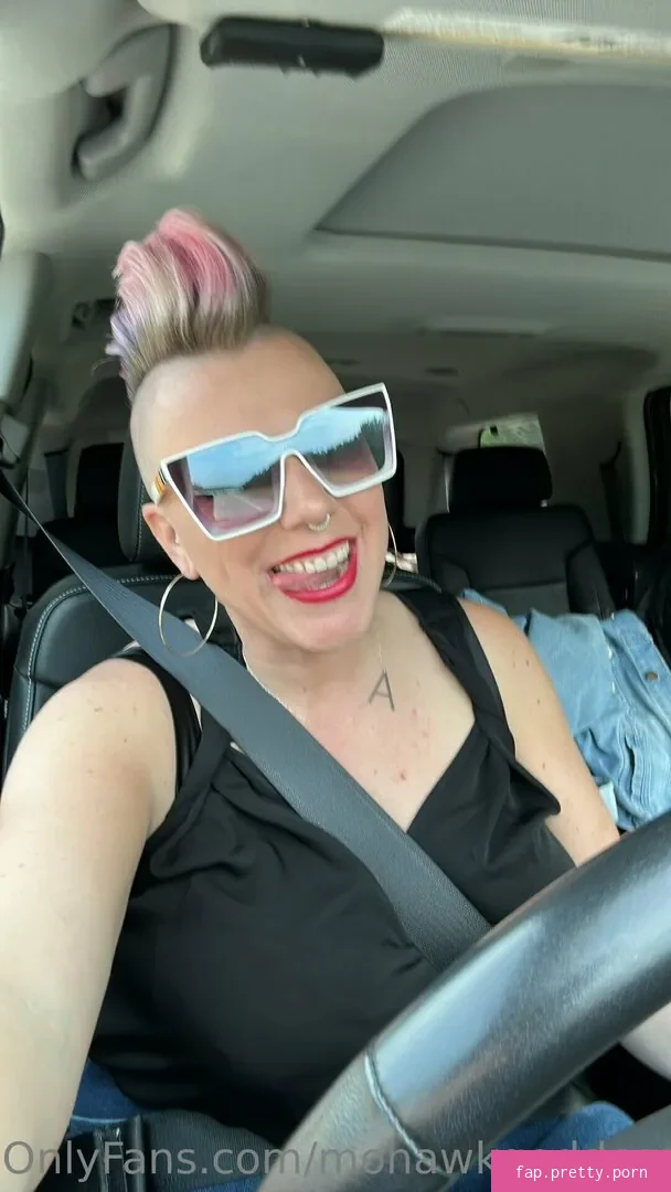 mohawkgoddess - Photo #02