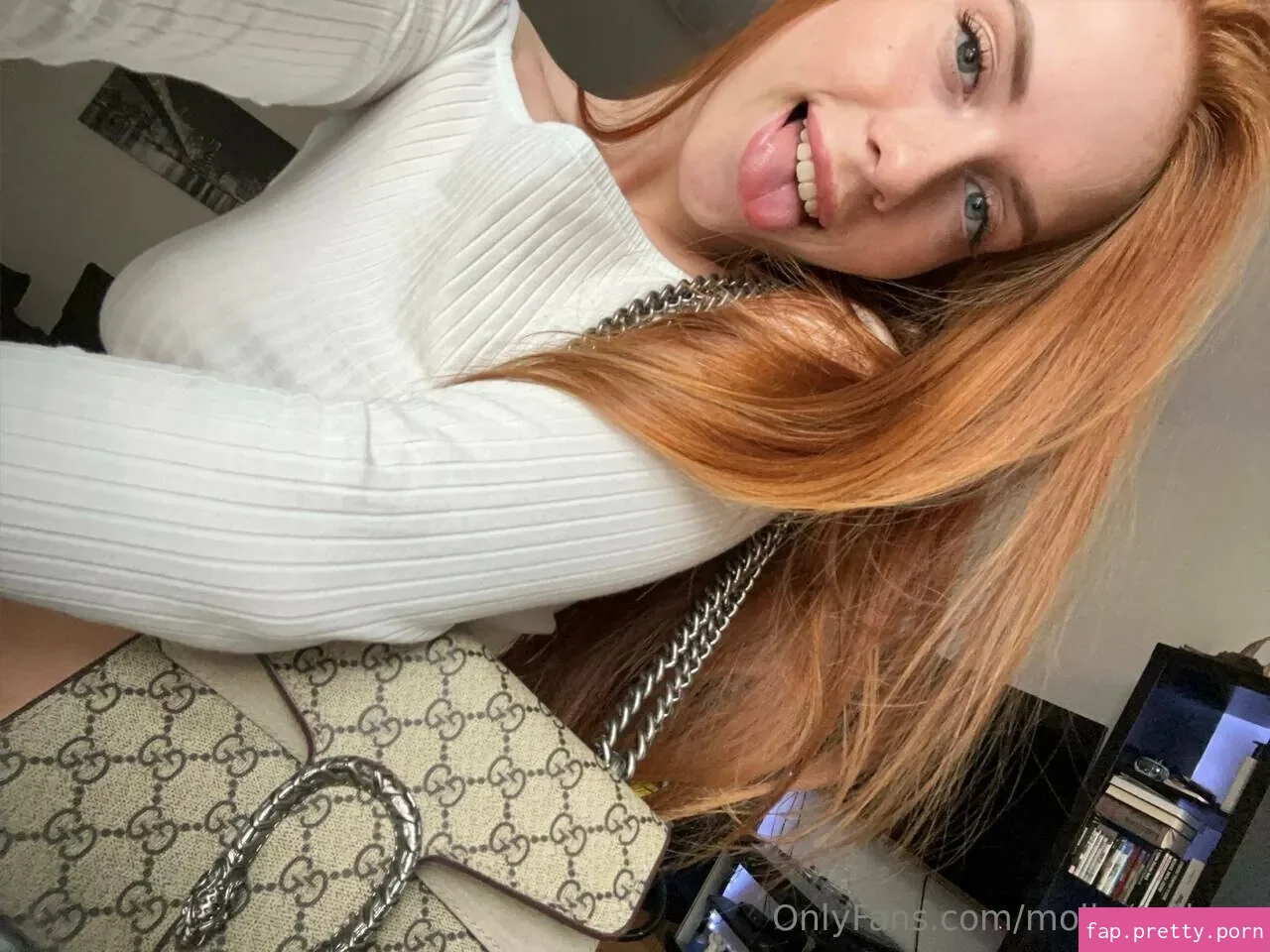 mollymollyyy - Photo #23