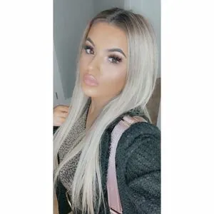mollymullanx