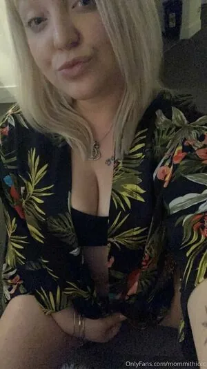 mommithiccc