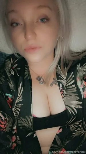 mommithiccc
