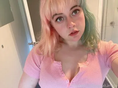 momocoloured