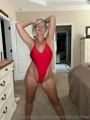 momof5bootyfree