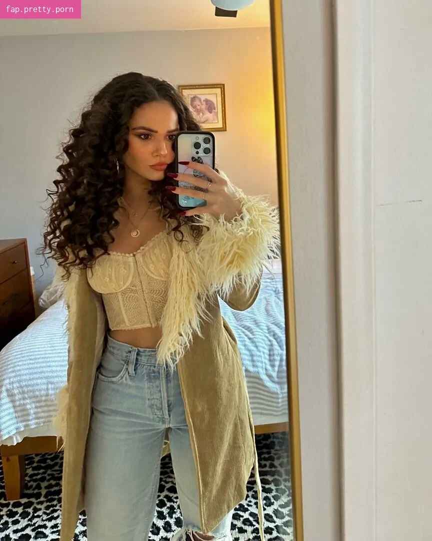Madison Pettis - Photo #92