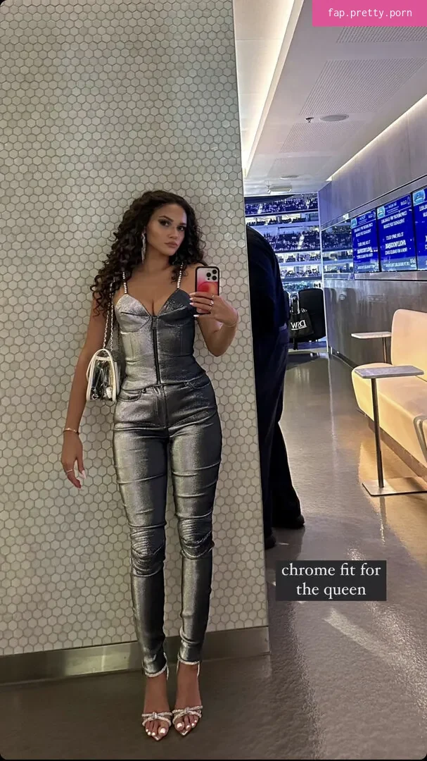 Madison Pettis - Photo #13