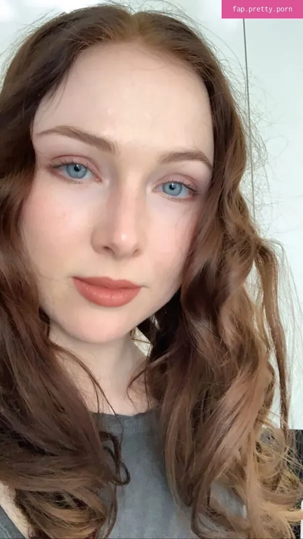 Molly Quinn - Photo #60