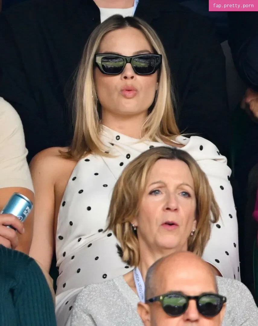 Margot Robbie - Photo #68