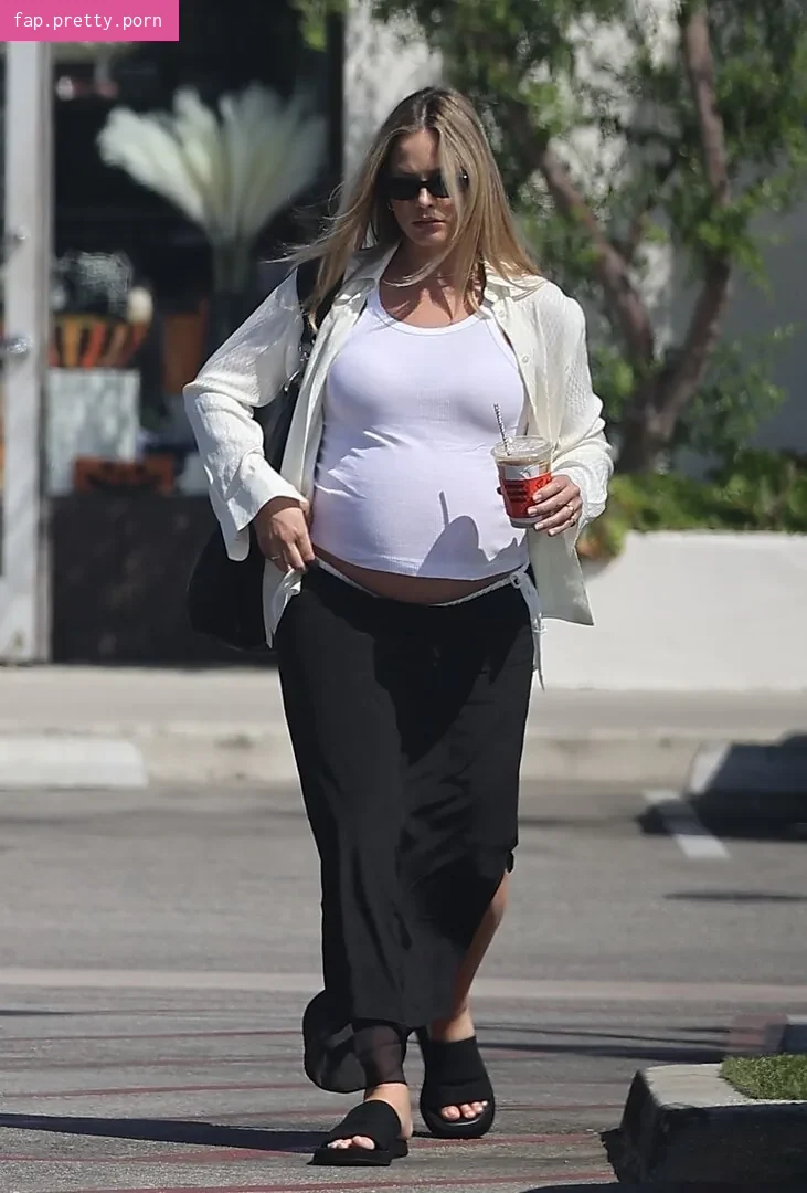 Margot Robbie - Photo #56