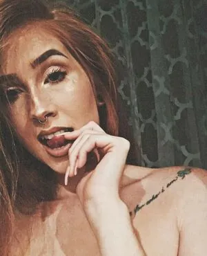 michella_red