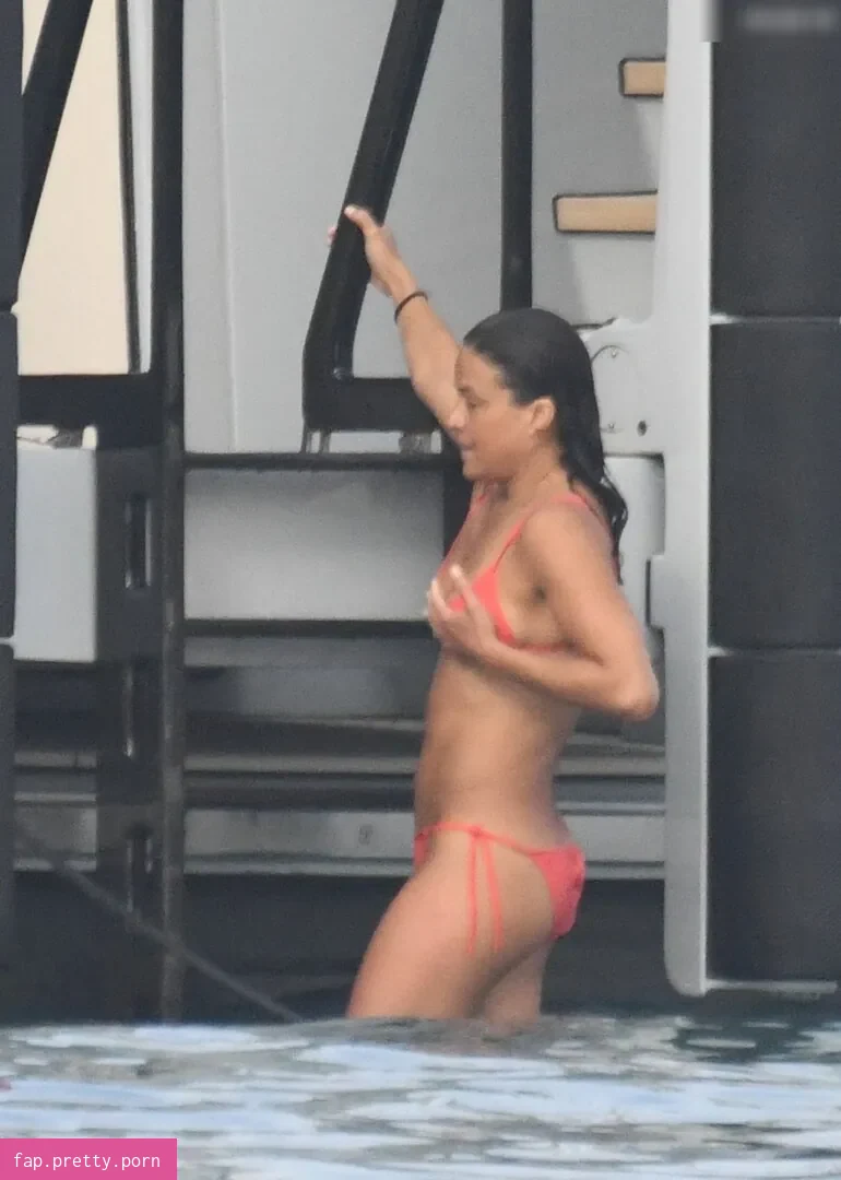 Michelle Rodríguez - Photo #37