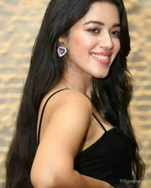 Mirnalini Ravi