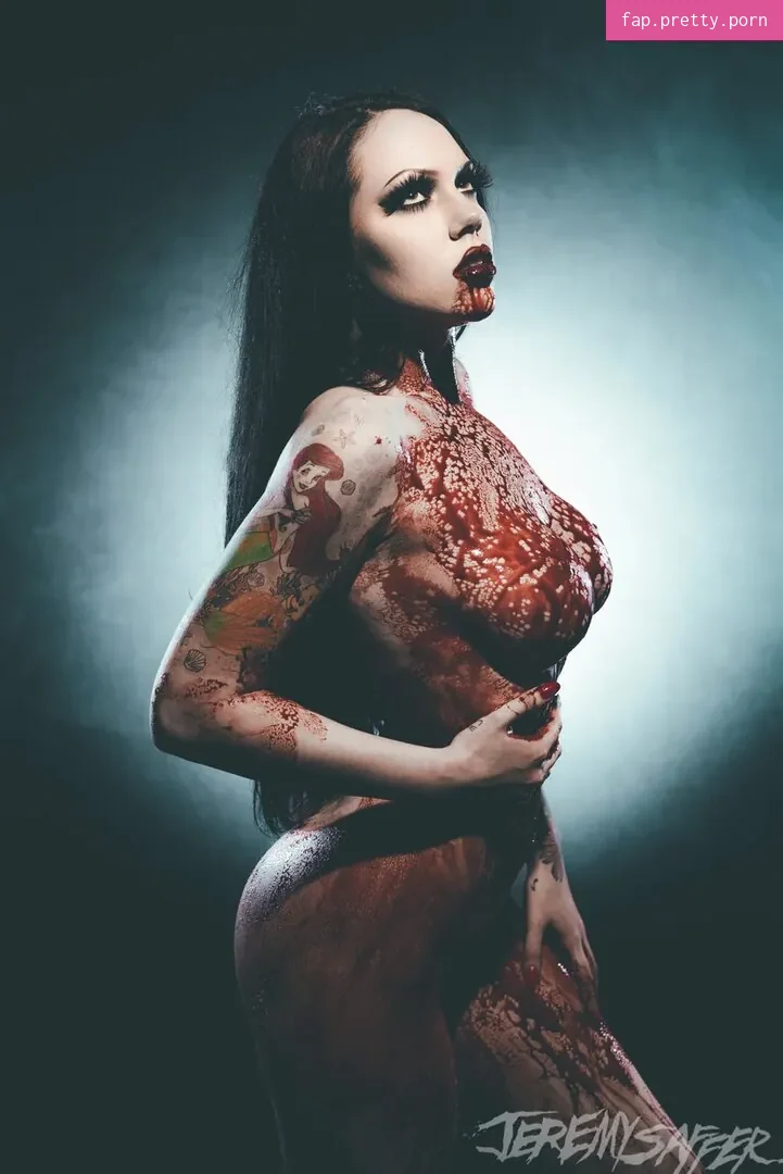 Molly Rennick - Photo #40
