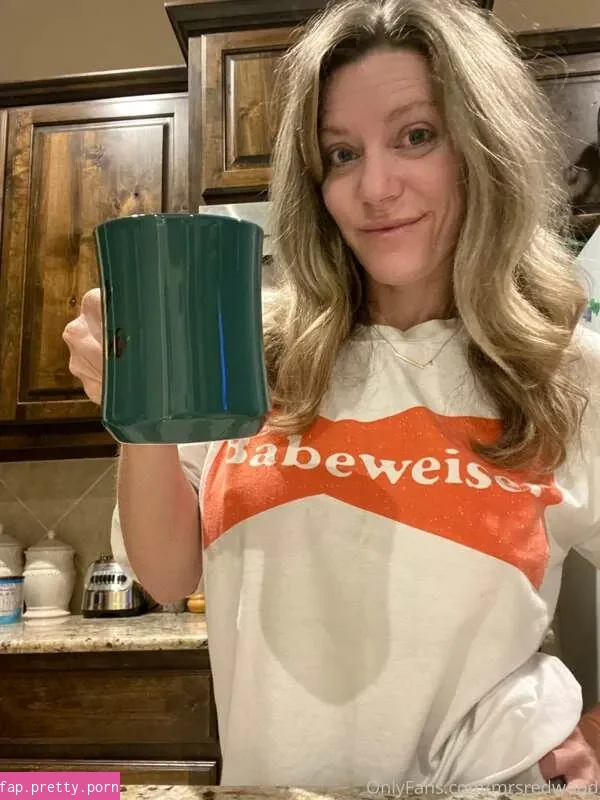 Mrs. Redwood - Photo #65